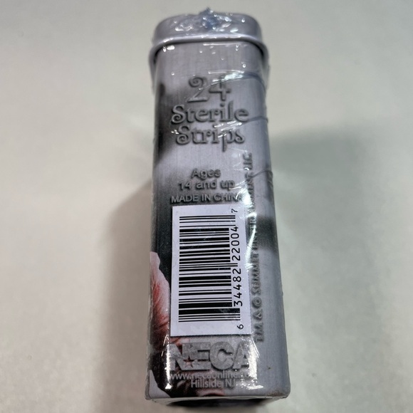 NWT Twilight - Eclipse tin of sterile adhesive bandages 24ct collectible - Picture 4 of 7